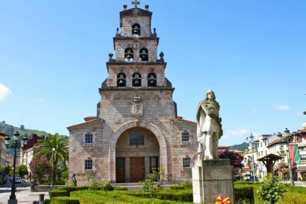PLAZA CENTRAL CANGAS DE Onís Cangas de Onís Exterior foto